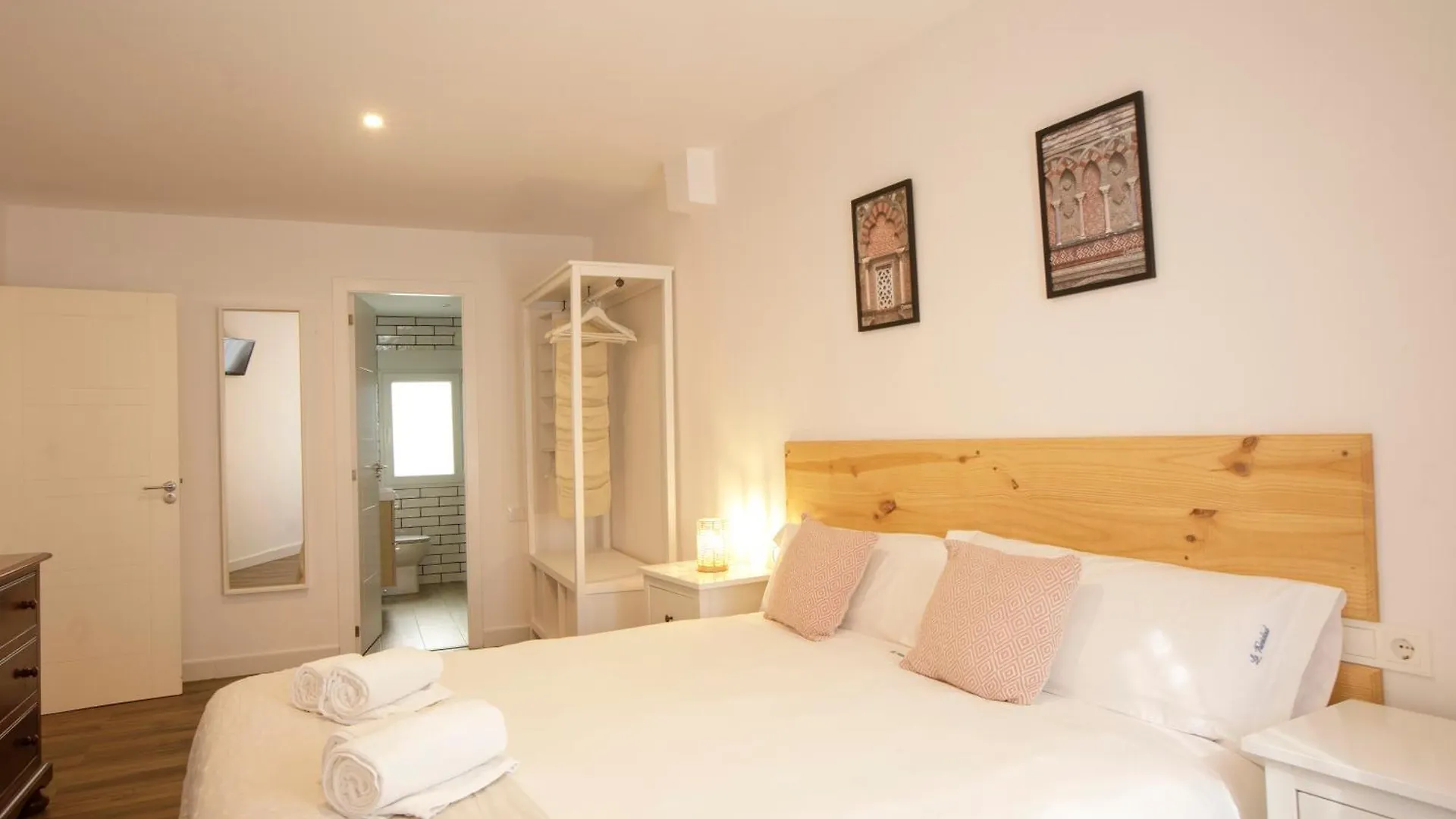 Apartamentos El Balcon De La Trinidad Cordoba - Great Location 0*,